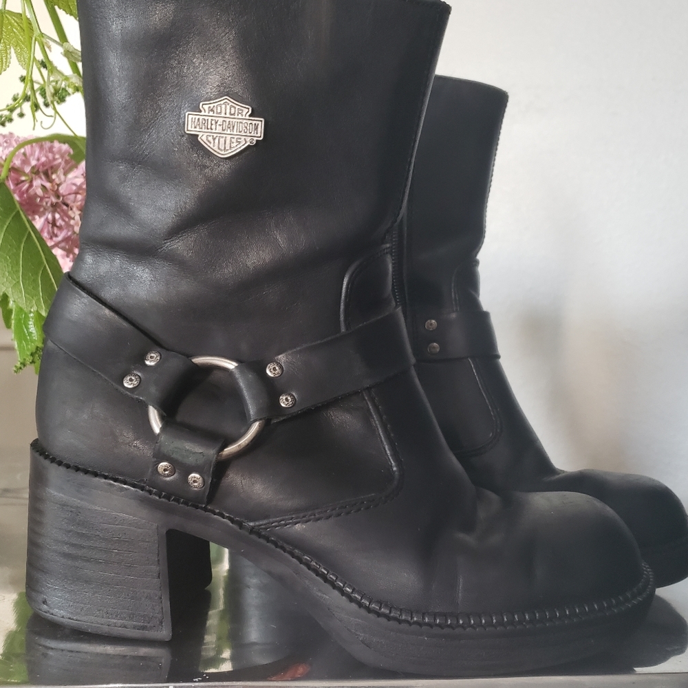 💣HARLEY DAVIDSON HEELED SHORT BLACKMOTO BOOTS - Picture 3 of 11